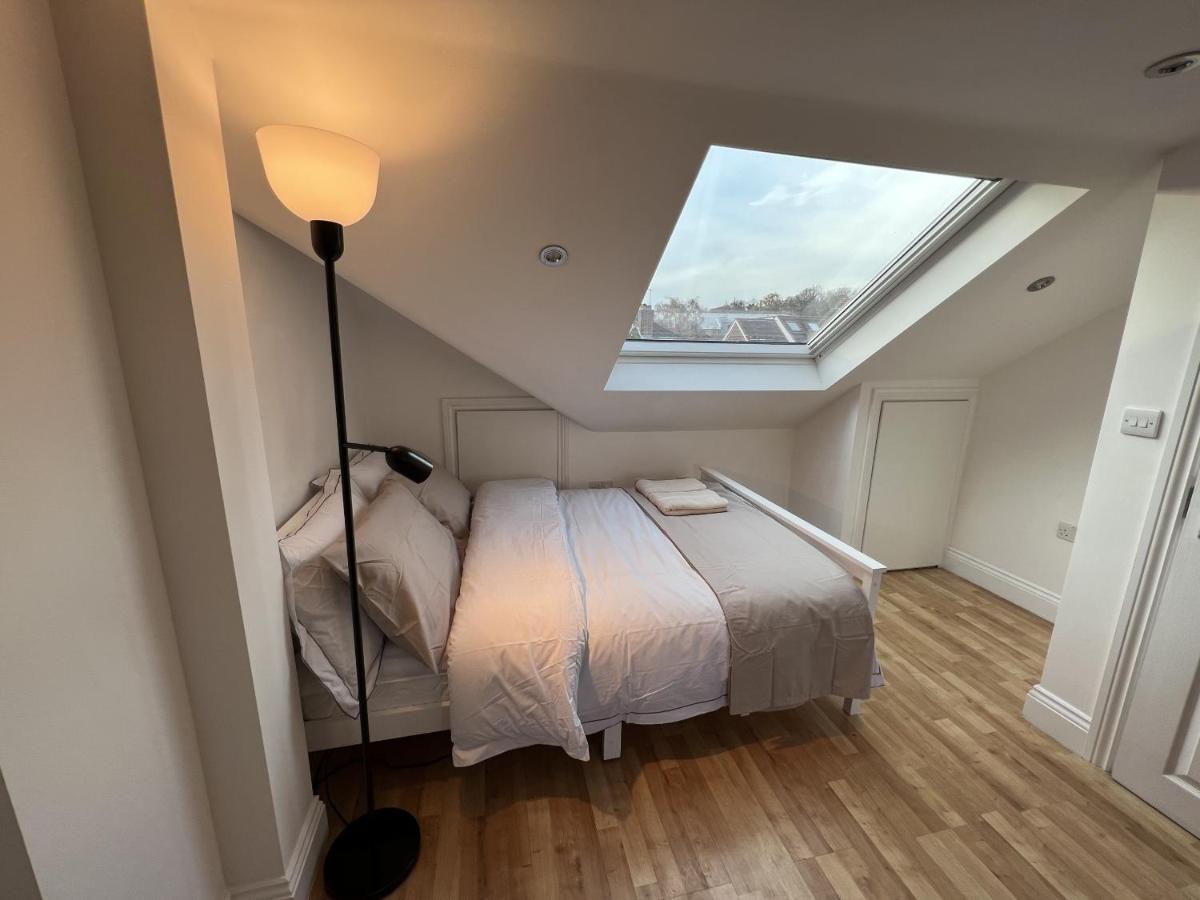 4 Wharncliffe Drive Otel Hanwell Dış mekan fotoğraf